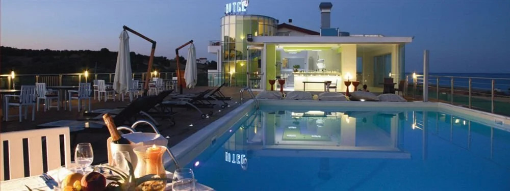 Sun Club Grillo