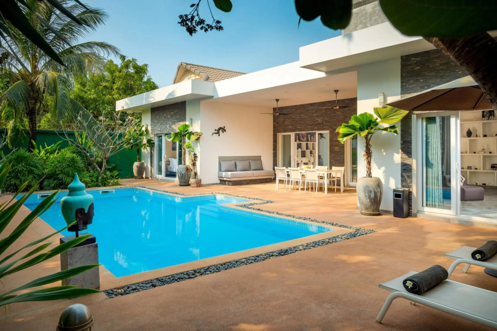 The Friendship Villa by Amatak