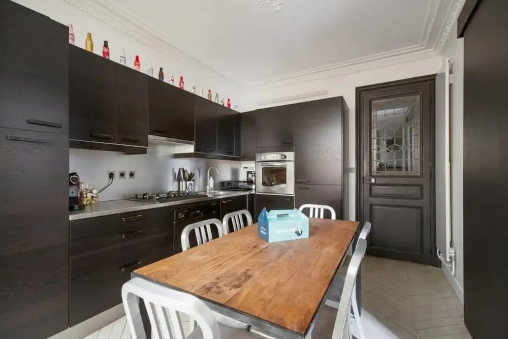 Amazing and Modern Flat for 6 in Le Marais