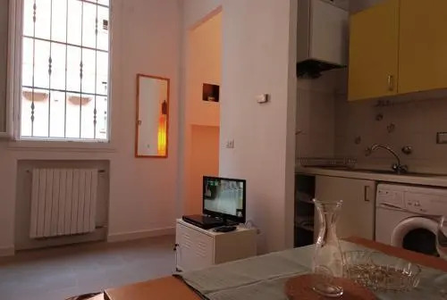 Andrea Da Faenza Halldis Apartment