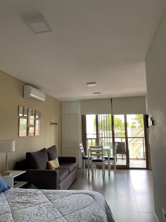 EXCELENTE y completisimo monoambiente con cochera