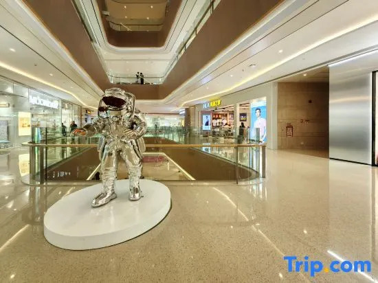Star Theme Apartment (Guangzhou Panyu Tianhe Chengnancun Wanbo Metro Station)