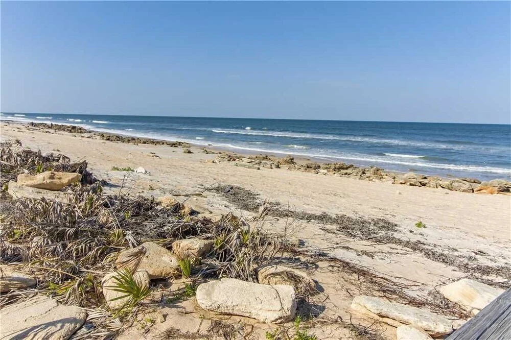 Harmony Beach House, Sleeps 11, 3 Bedrooms, Beach Front