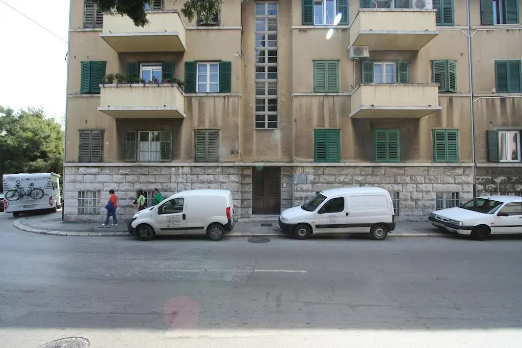 Apartment Dharma