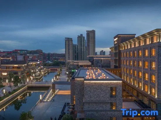 Shiningman Hotel