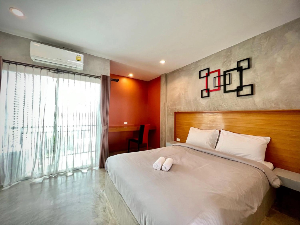 B3 Hotel
