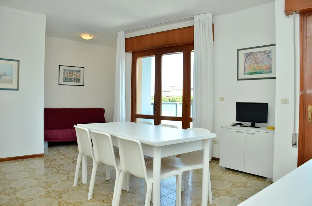Comfy Flat for 6 Guests in Bibione-beahost