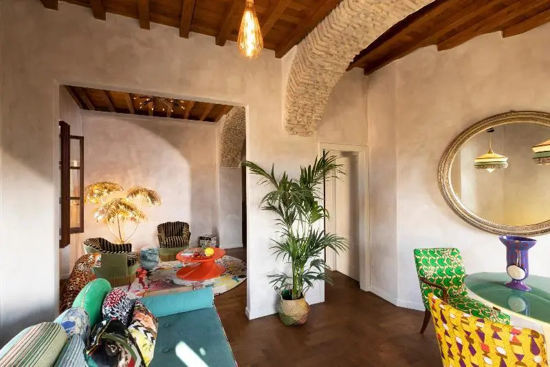 Manfredi Palm Suites