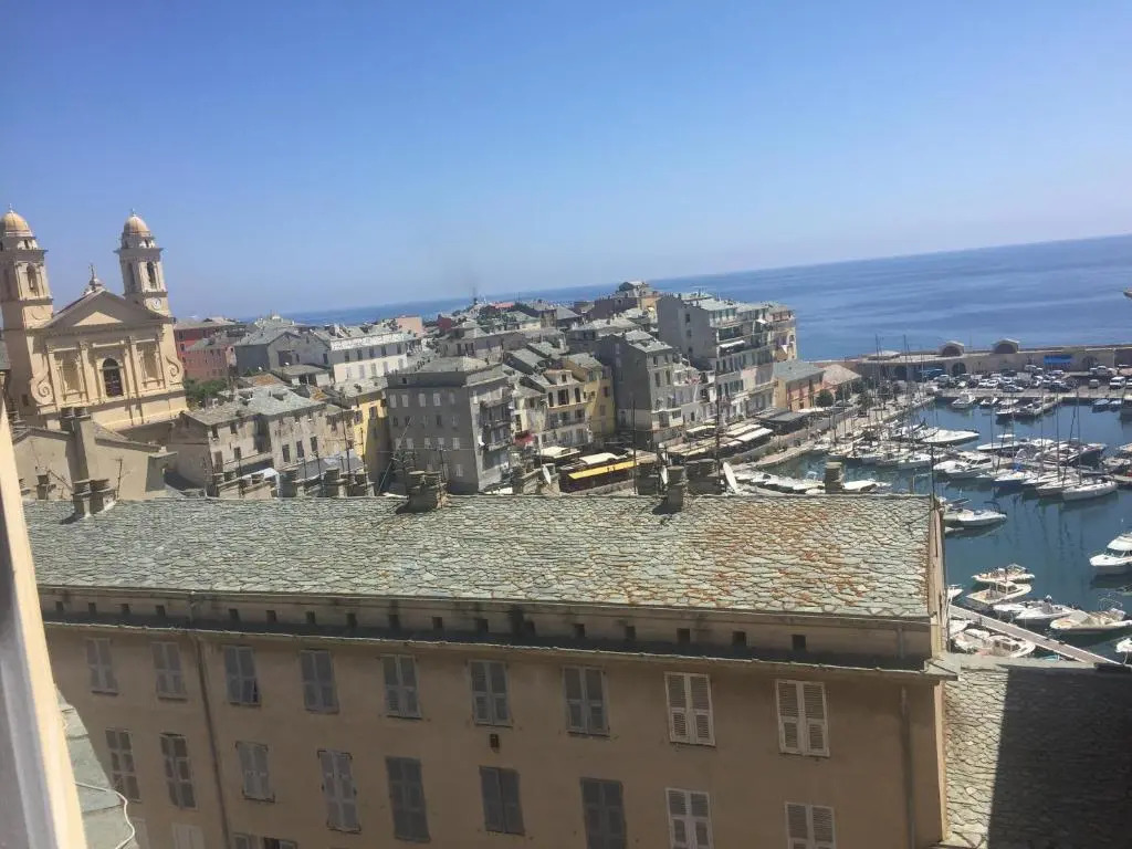 15 Rue du General Carbuccia Ap