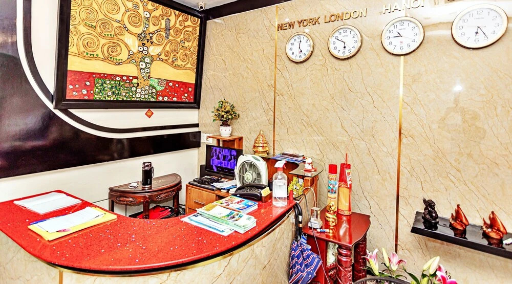 HANZ Royal Hotel