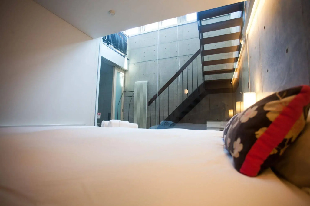 Full Circle Apartments
