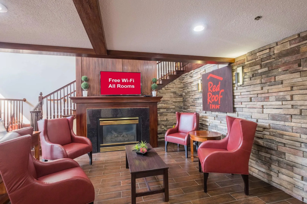 Red Roof Inn & Suites Stafford, VA - Quantico