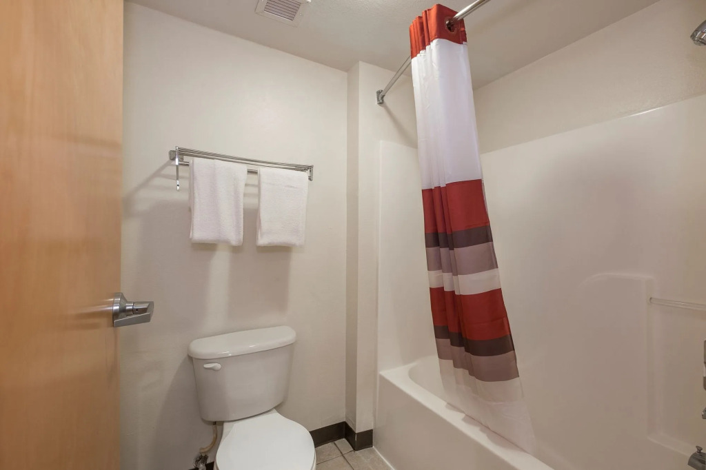 Red Roof Inn & Suites Biloxi - Ocean Springs