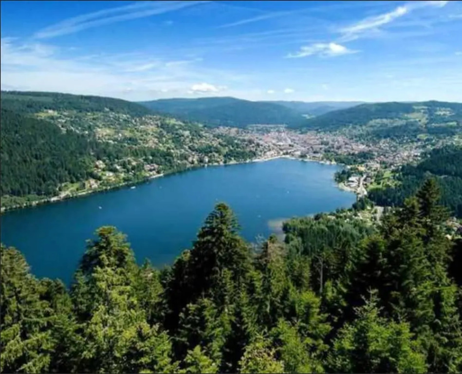 Apartment with One Bedroom in Gérardmer, with Wonderful Lake View, Furnished Terrace And Wifi - 150 M From the Beach