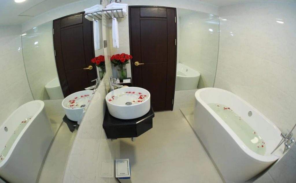 Rose Palace Hotel Yangon