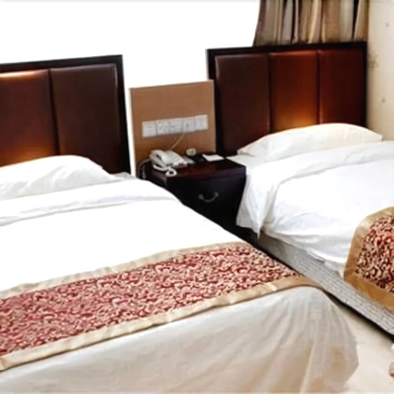 Tairui Fashion Hotel