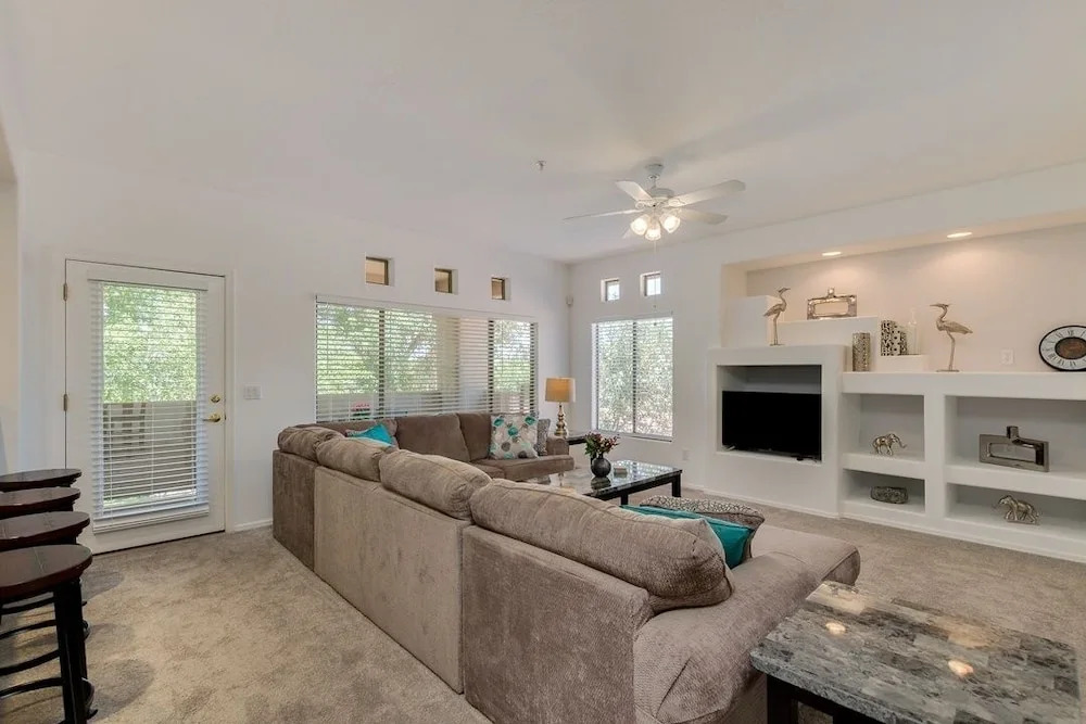 Pleasant #2092 - 2 Br Condo