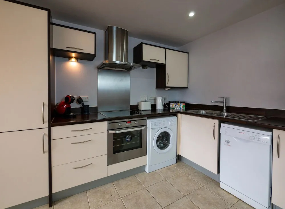 Royale Blenheim Apartment