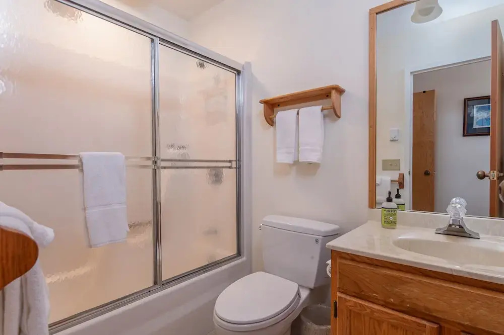 100 Snow Creek 2 Bedroom Condo