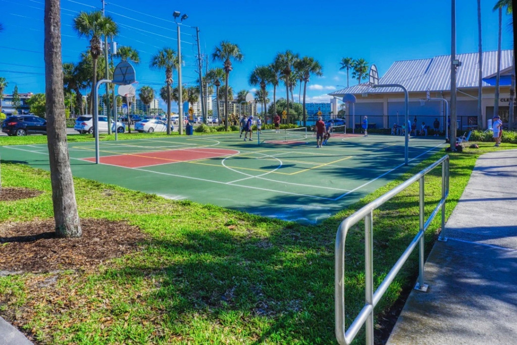 Coconut Grove Beach Resort Suite 7