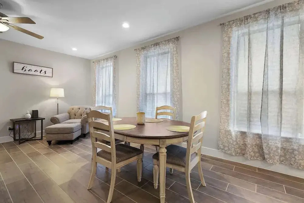 Pristine 3-bedroom Home Near Canyon Lake!