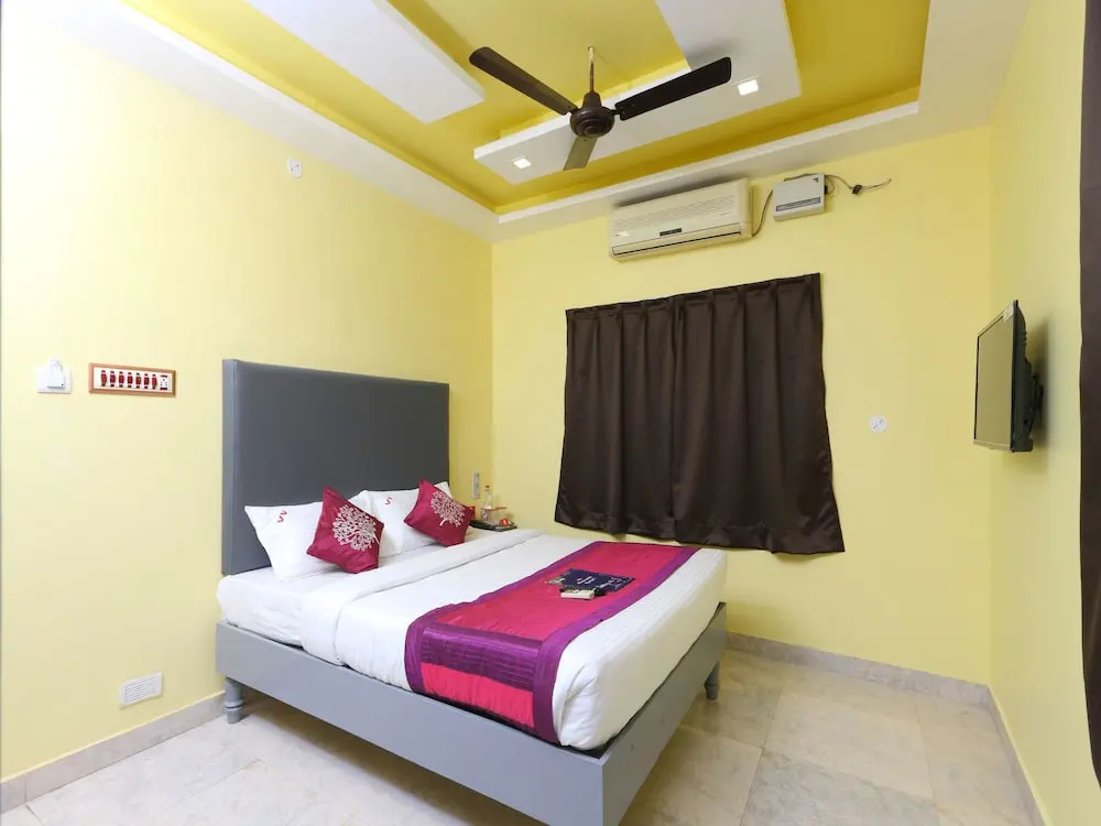 OYO 11736 Venkateswara Vilasam