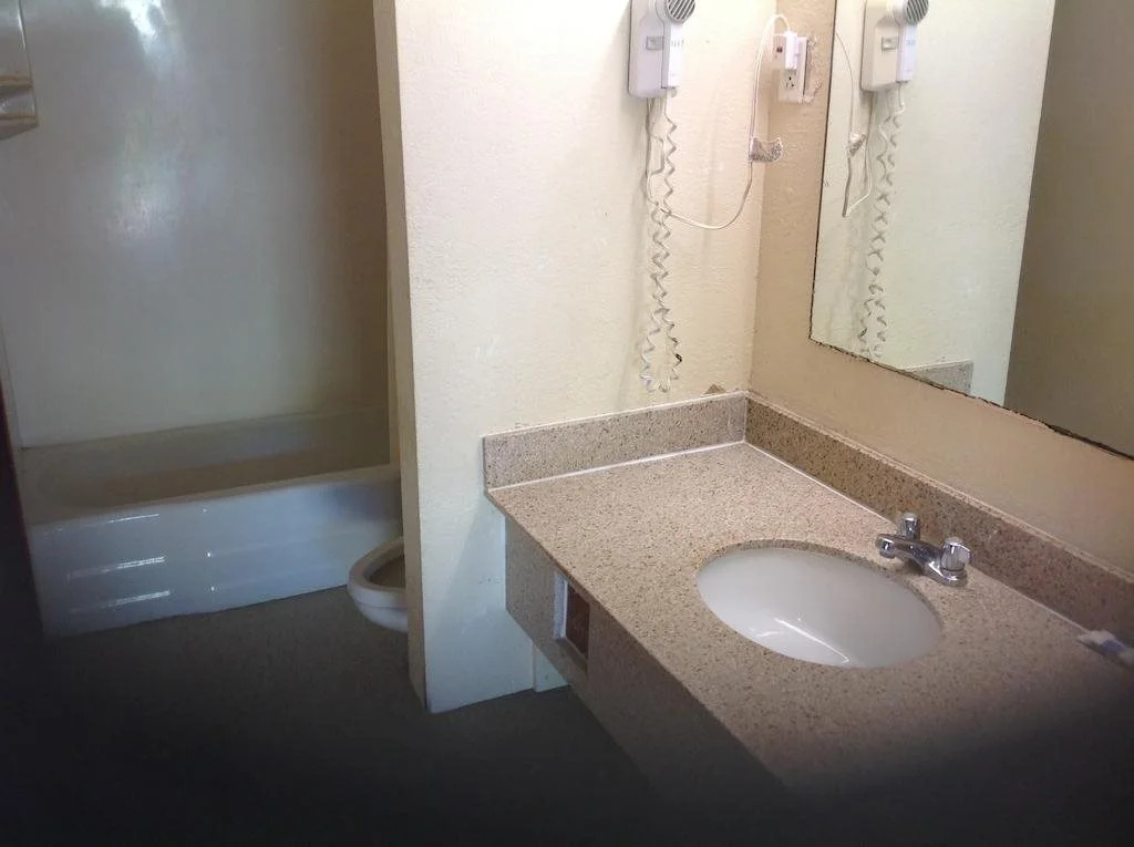Summit Inn - Dayton