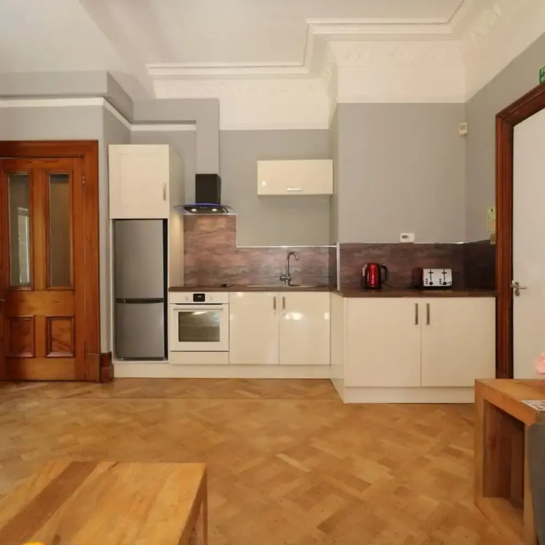 Linden House Flat 1 - Airdrie