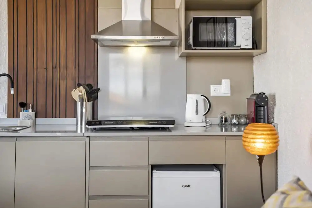 Cozy Apartment 3 by Homie