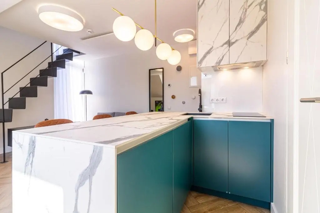Green Shine Apartment, By Cohost