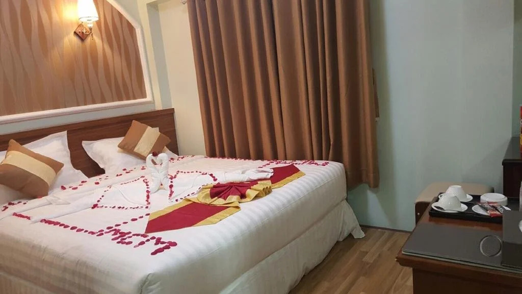 Mandalay Crown Motel