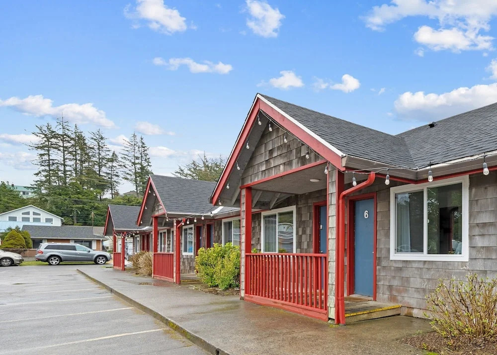 Surf & Sand Inn
