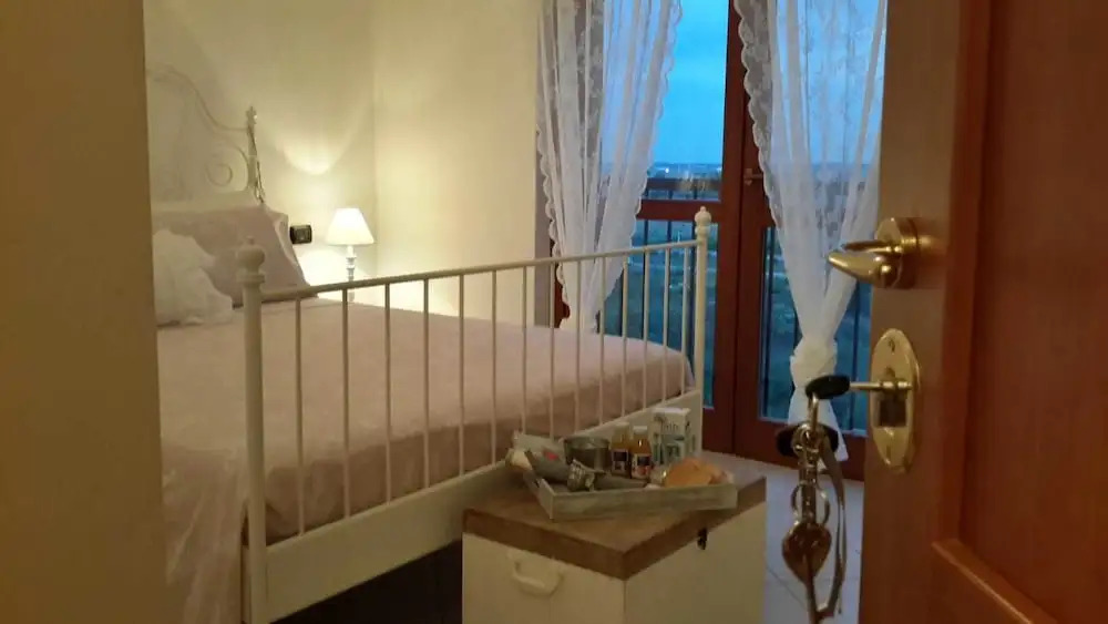Betì House Hearts and Roses Guesthouse