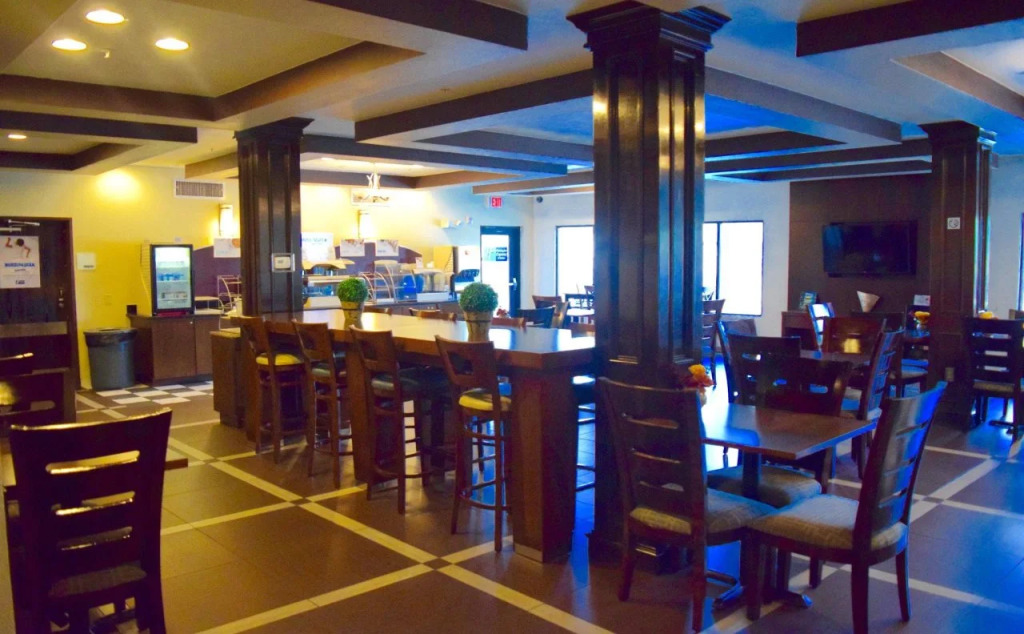 Holiday Inn Express & Suites San Antonio NW near SeaWorld by IHG