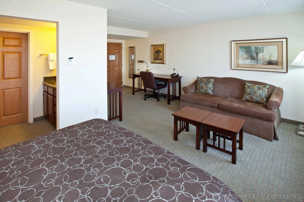 Staybridge Suites Indianapolis Downtown-Convention Center by IHG