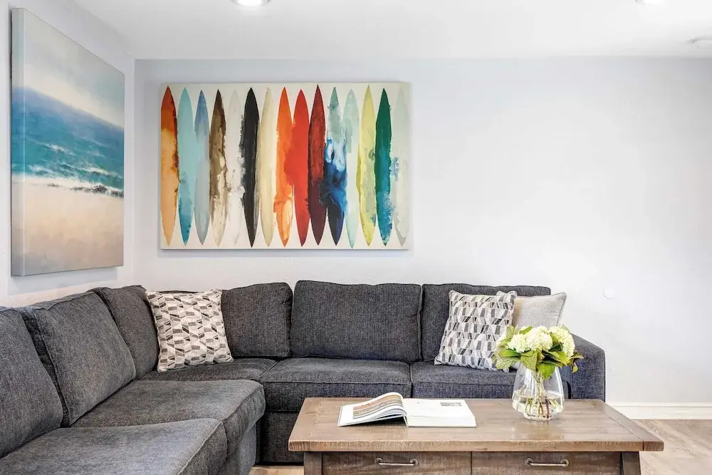 Sandy and Shelly by Avantstay Sleeps 18 Near Beach, Shops & Eateries Ocean Views + Patio
