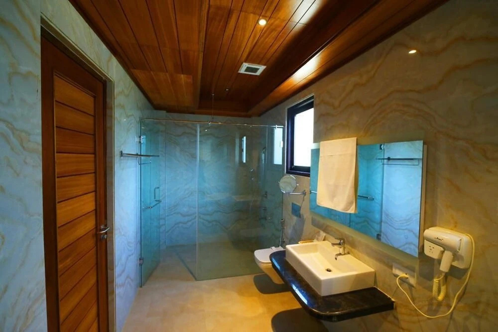Sunrise Beach Resort