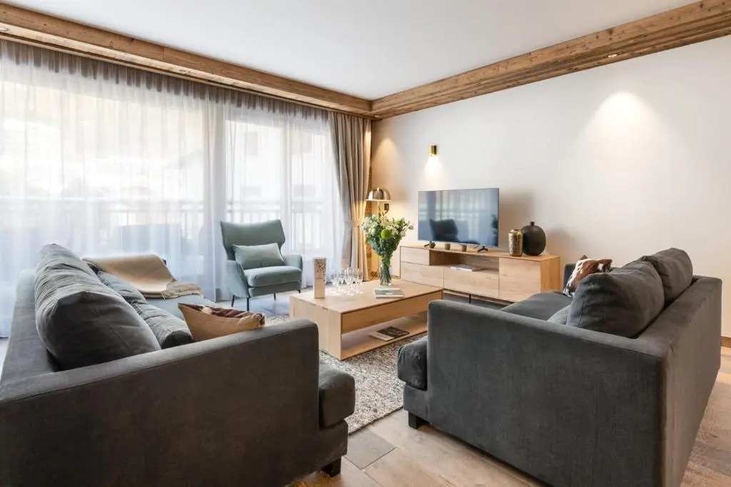 Alaska Lodge by Alpine Resorts