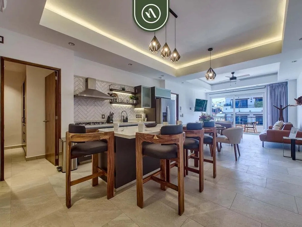 Amazing 2 BR Condo in Versalles - Rooftop Pool