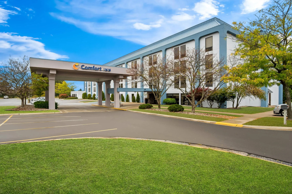 Comfort Inn Cadillac