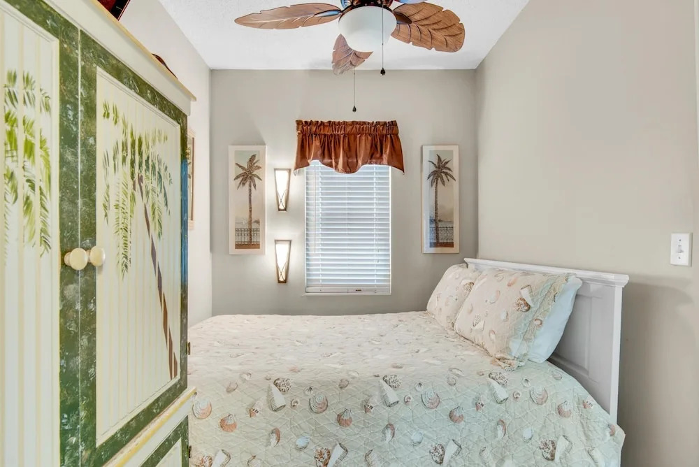 Sterling Sands 208