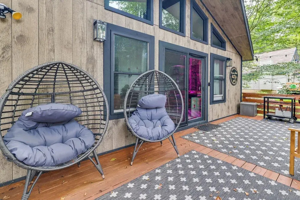 Deck, Fire Pit & Sauna: Big Bass Lake Getaway!