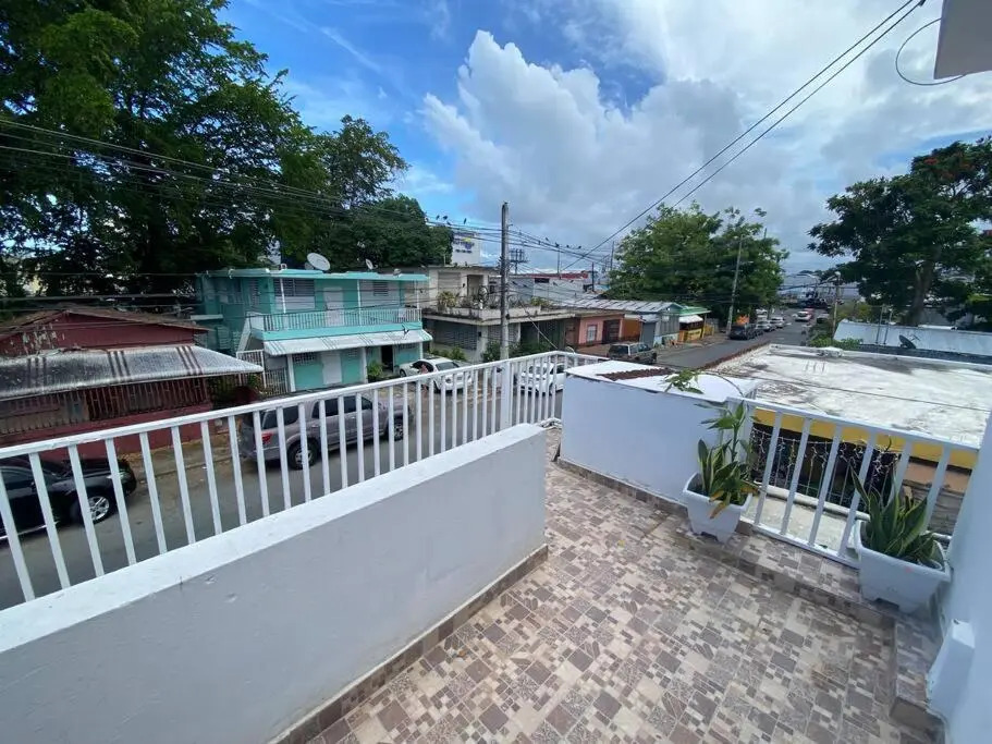 Centric 3B/1Bath near trendy Loiza Street