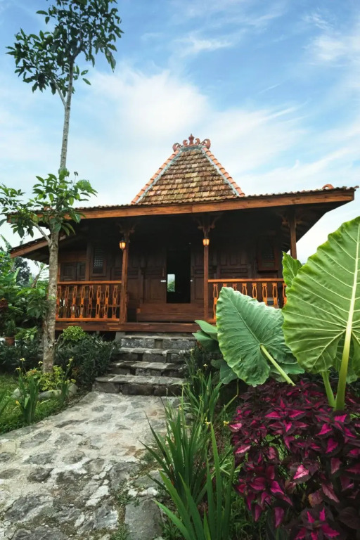 Singgasana Villa & Resto by ZUZU