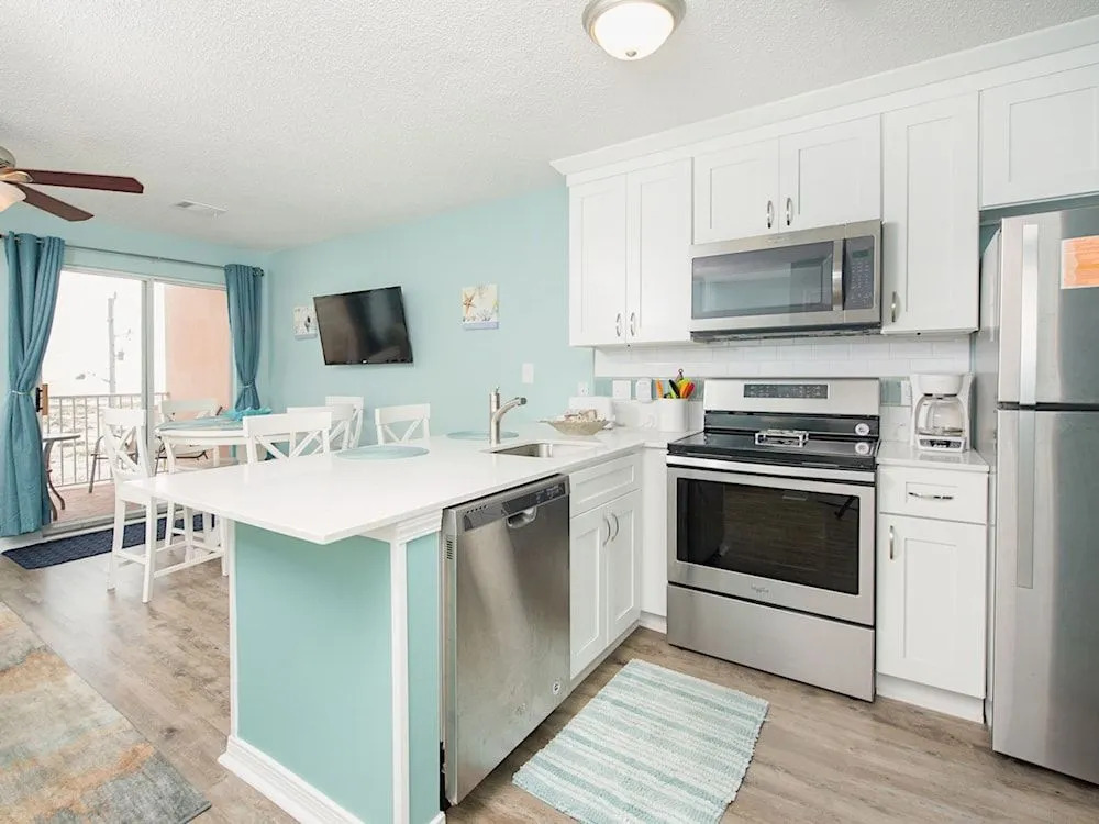 572 E Beach Blvd Condo Unit 315