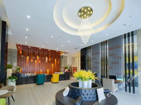 Mi Choice Hotel (Huanggang Normal College)