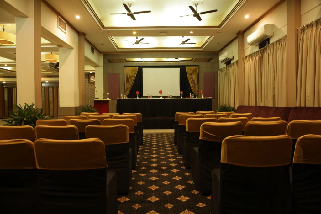 Hotel Surya Royal