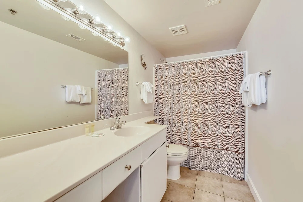 Shores of Panama 1211 - 1 Br Condo