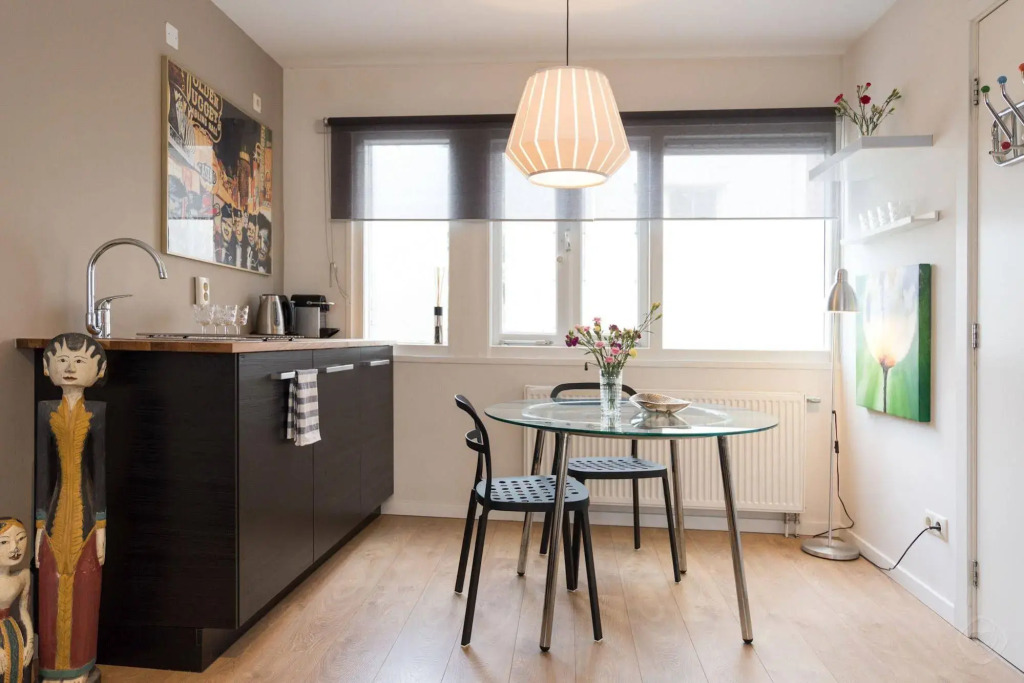 Nieuwezijds Apartments