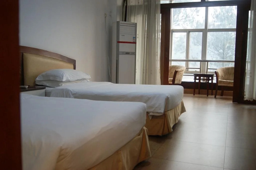 Baiyun Airport Hot Spring Resort